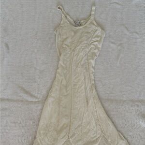 Elegant Cream Sleeveless Dress